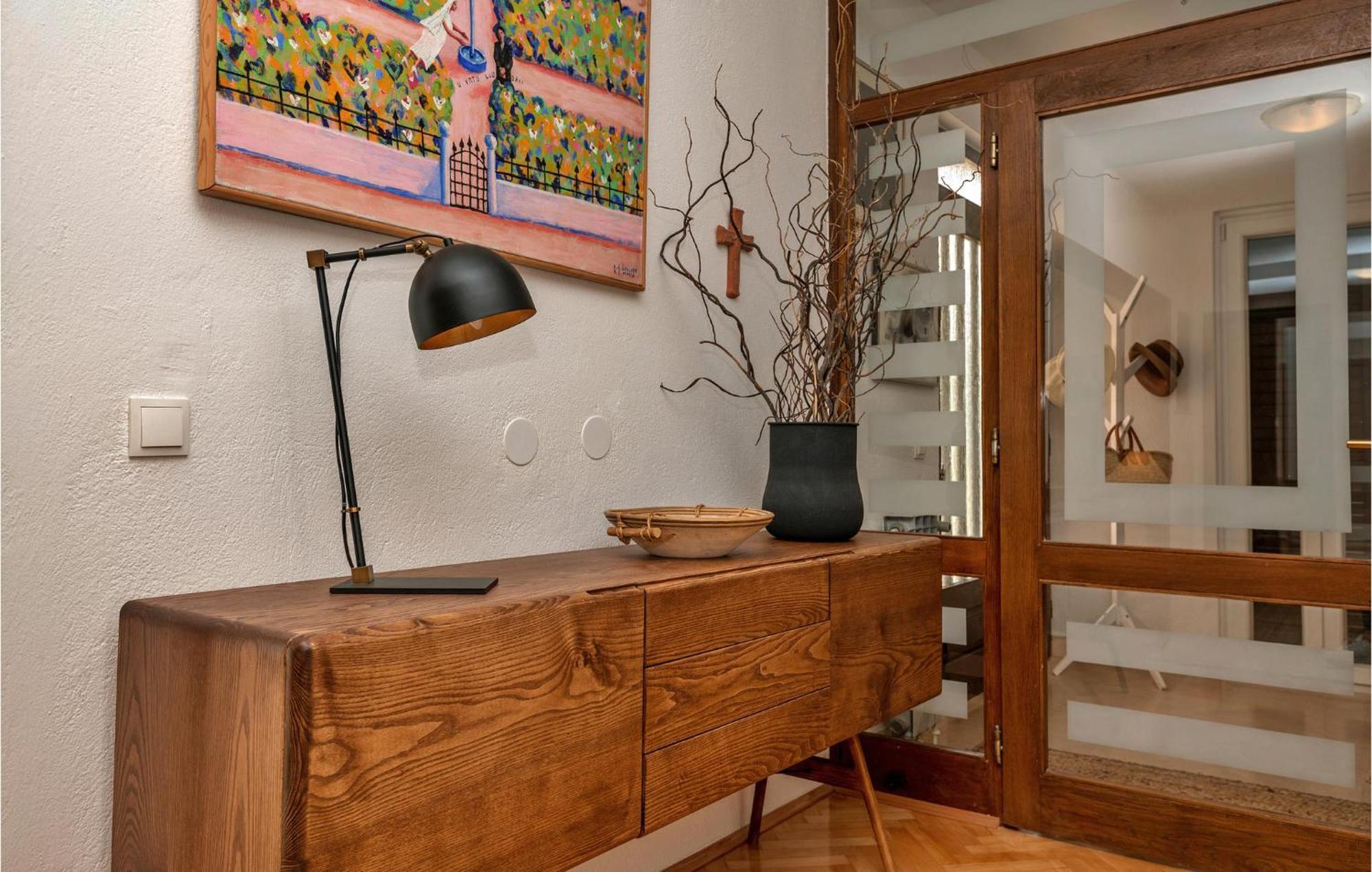 3 Bedroom Gorgeous Home In Makarska Eksteriør billede