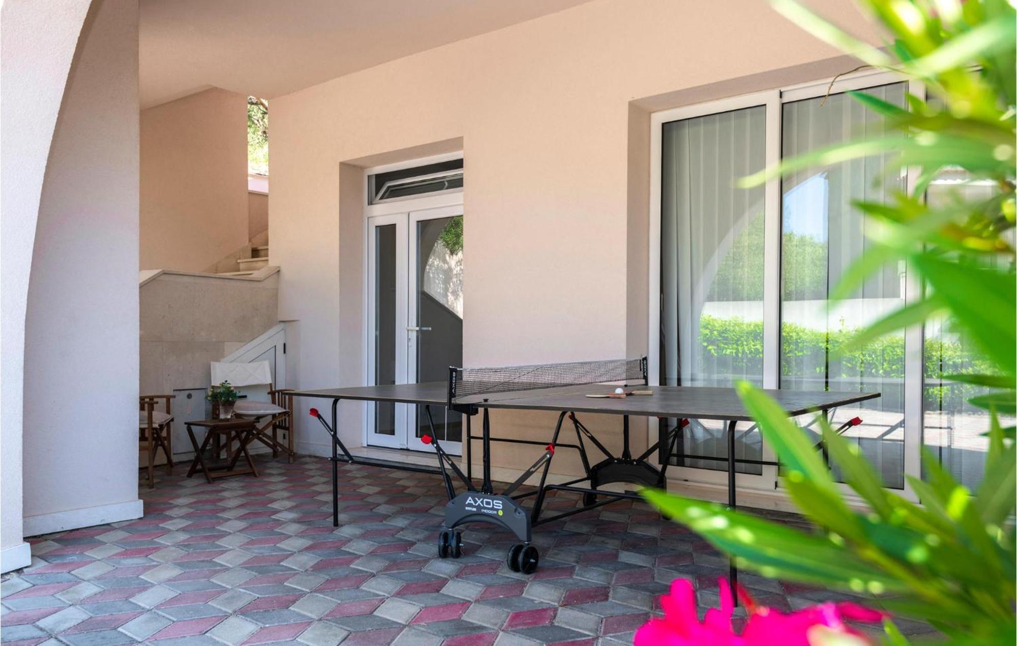 3 Bedroom Gorgeous Home In Makarska Eksteriør billede