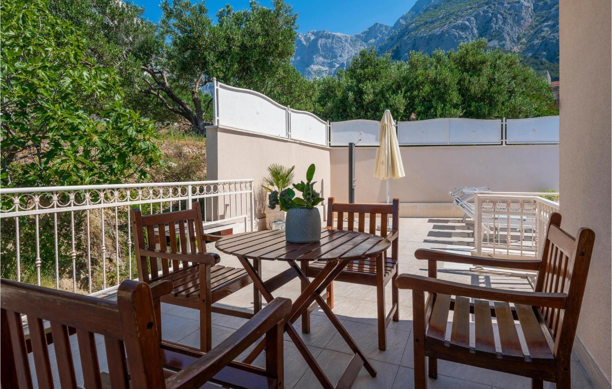 3 Bedroom Gorgeous Home In Makarska Eksteriør billede