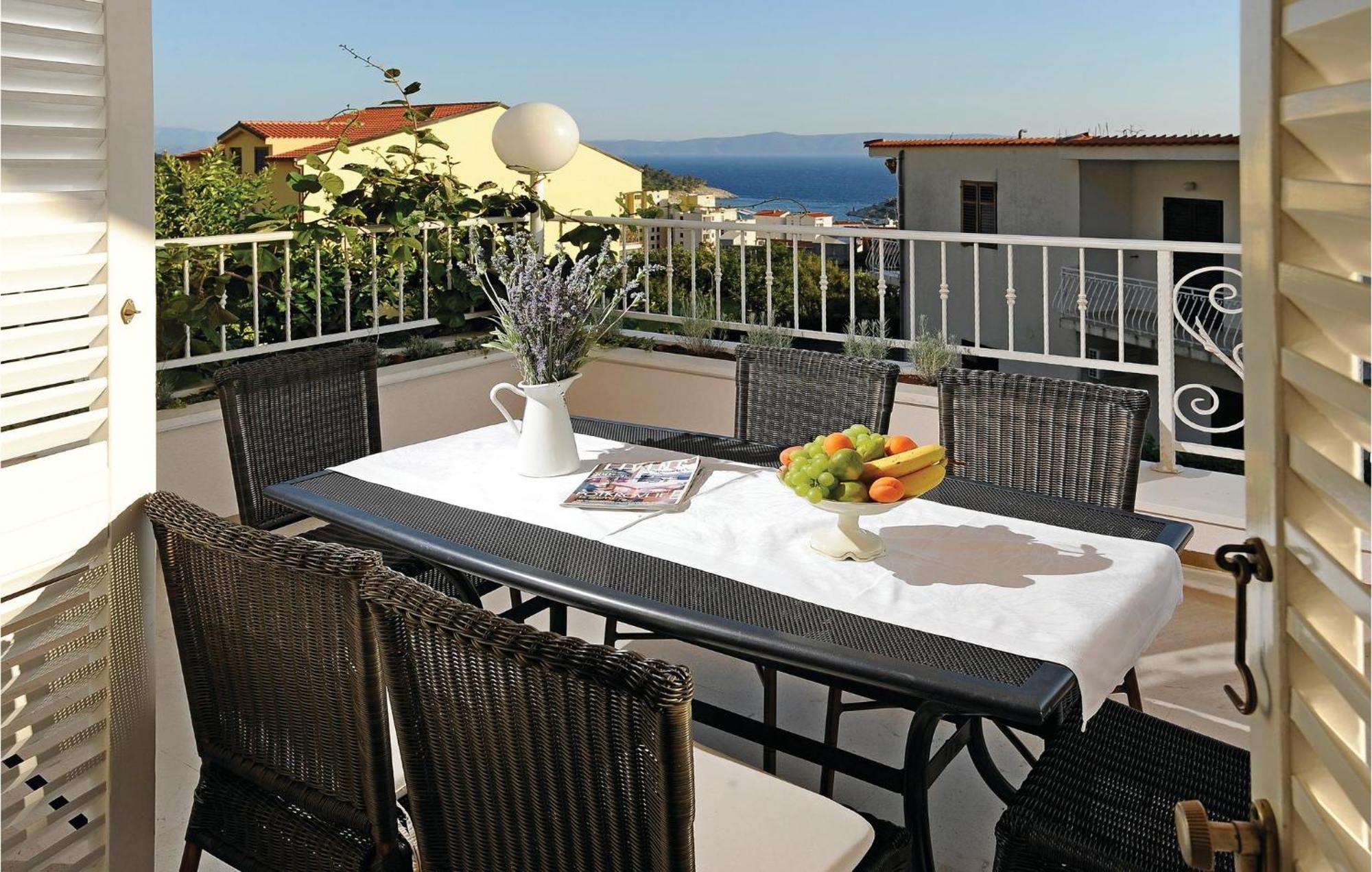 3 Bedroom Gorgeous Home In Makarska Eksteriør billede